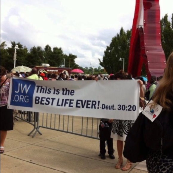 Hello! Welcome to my page. Take a look. I list a little bit of everything🧺🚗🎸 - Picture 2 of 7